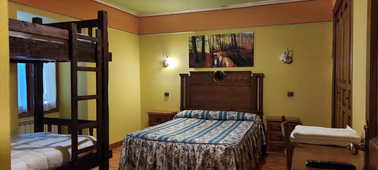 Hotel Rural Bereau レサカ エクステリア 写真