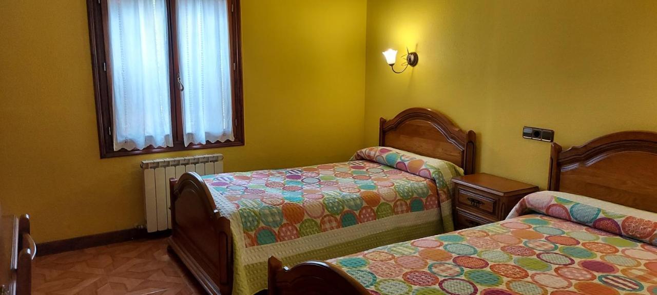 Hotel Rural Bereau レサカ エクステリア 写真