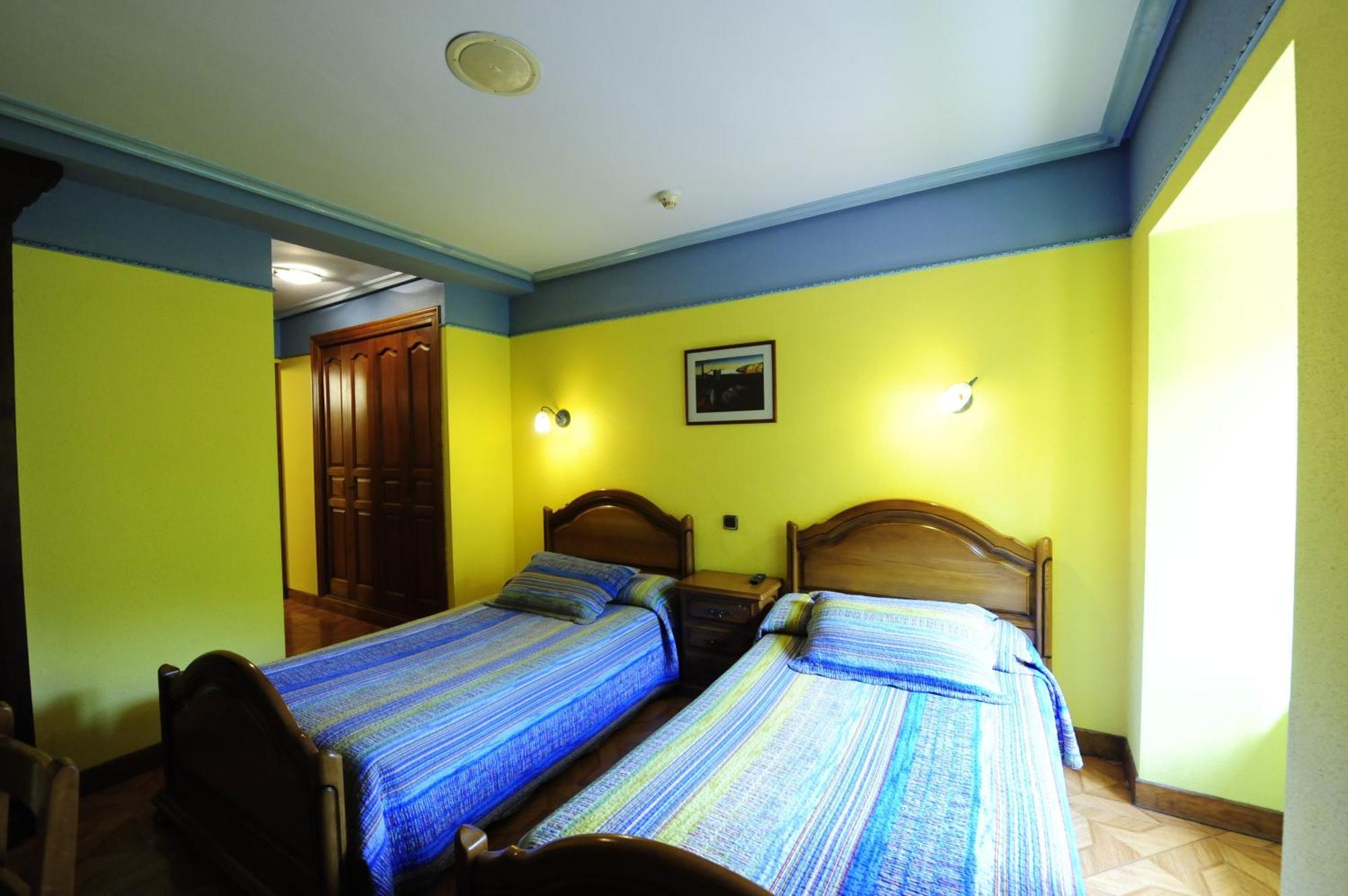 Hotel Rural Bereau レサカ エクステリア 写真