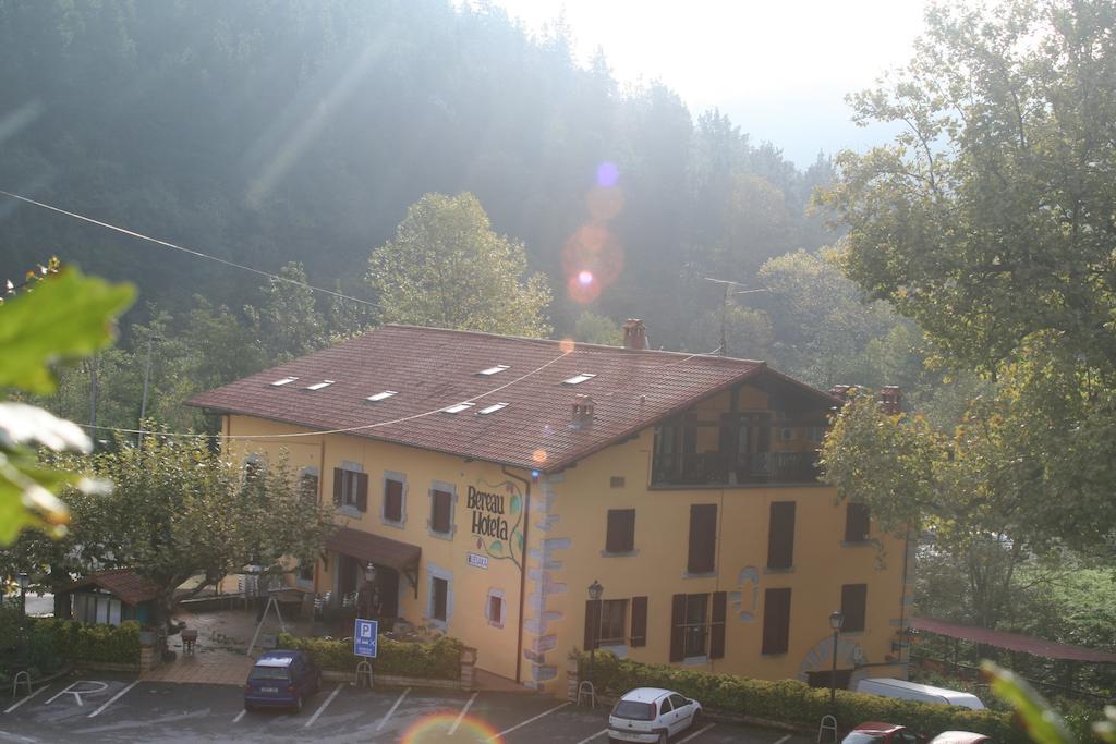 Hotel Rural Bereau レサカ エクステリア 写真